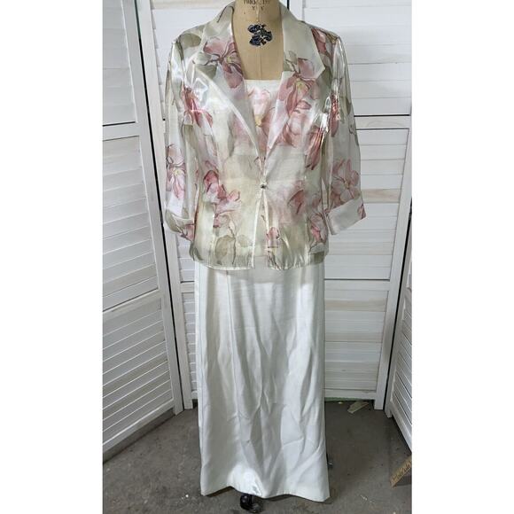 Chadwicks Champagne Chiffon 2 Piece Evening Long Maxi Formal Dress Size 12 USA - Picture 1 of 12